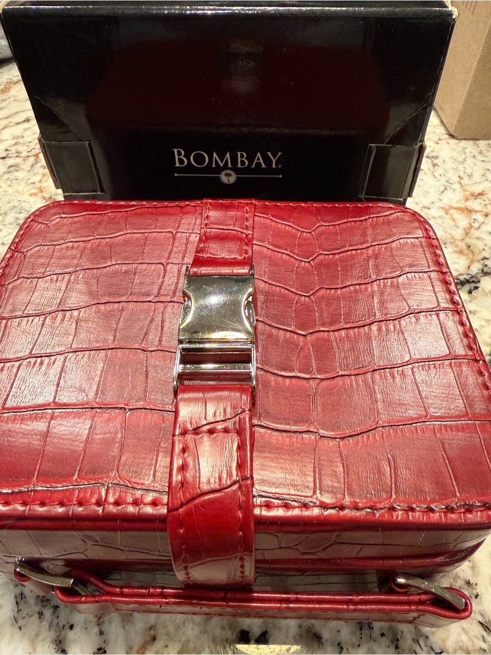 Bombay Red Croc-Embossed Woman’s Travel Case